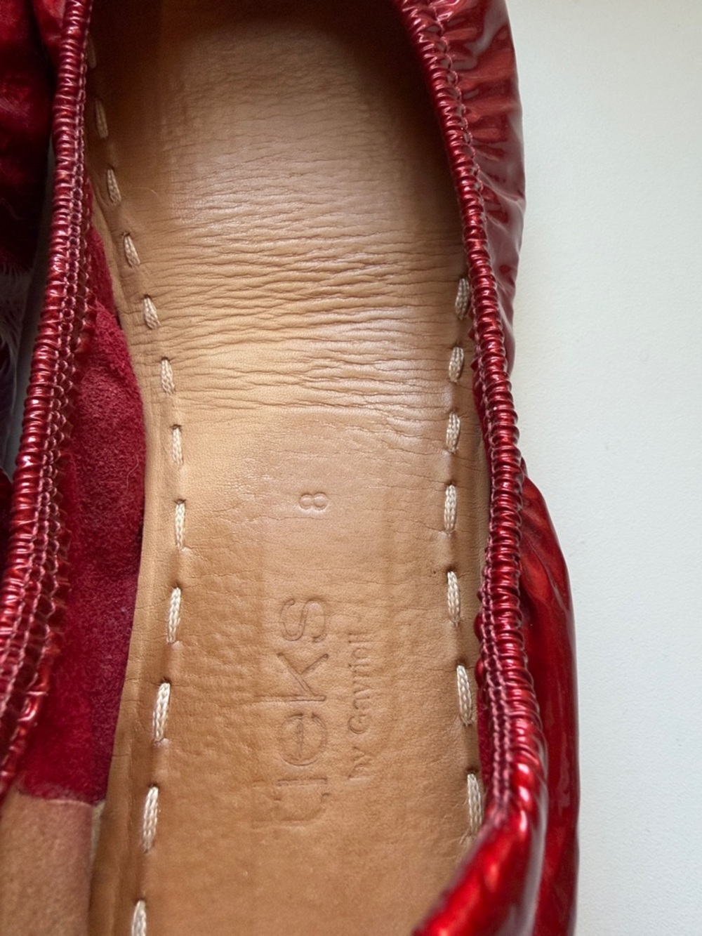 Red Diamond Tieks Size 8 - Picture 2 of 8